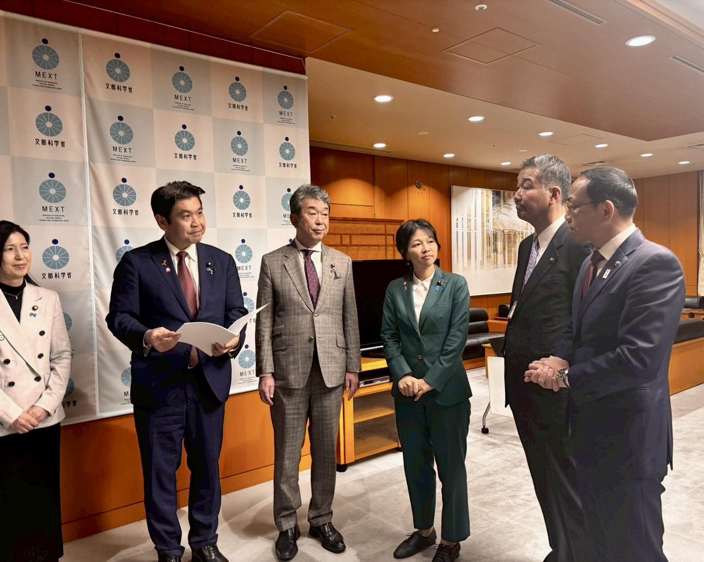 全国公立学校施設整備期成会会長として、片山財務大臣&松本文部科学